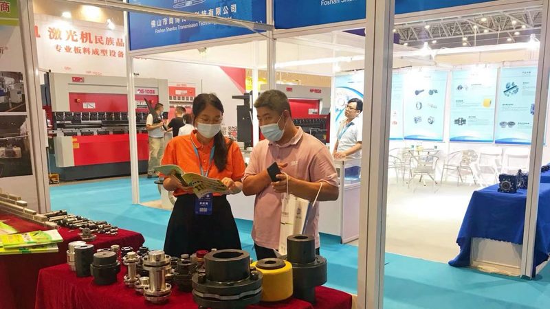 工业机器人自动化系统集成方案：揭秘其核心要素与实施路径